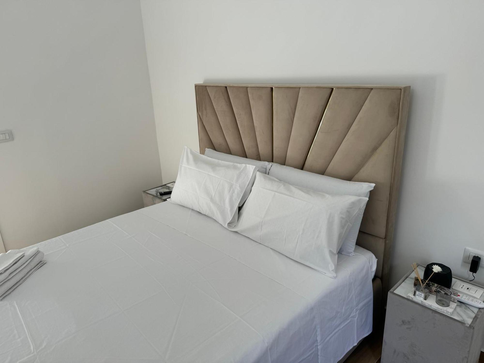 Bed & Breakfast Acquicella House